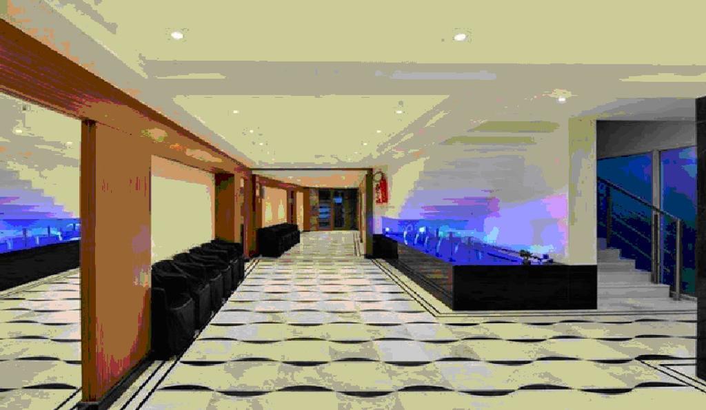 Comfort Inn Sunset Ahmedabad Exterior foto